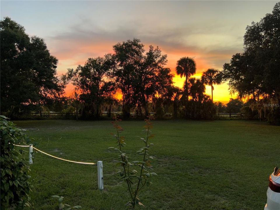 For Sale: $783,000 (4 beds, 3 baths, 2900 Square Feet)