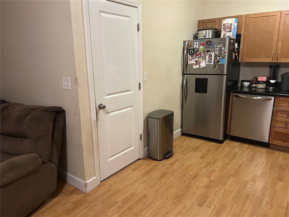 For Sale: $783,000 (4 beds, 3 baths, 2900 Square Feet)