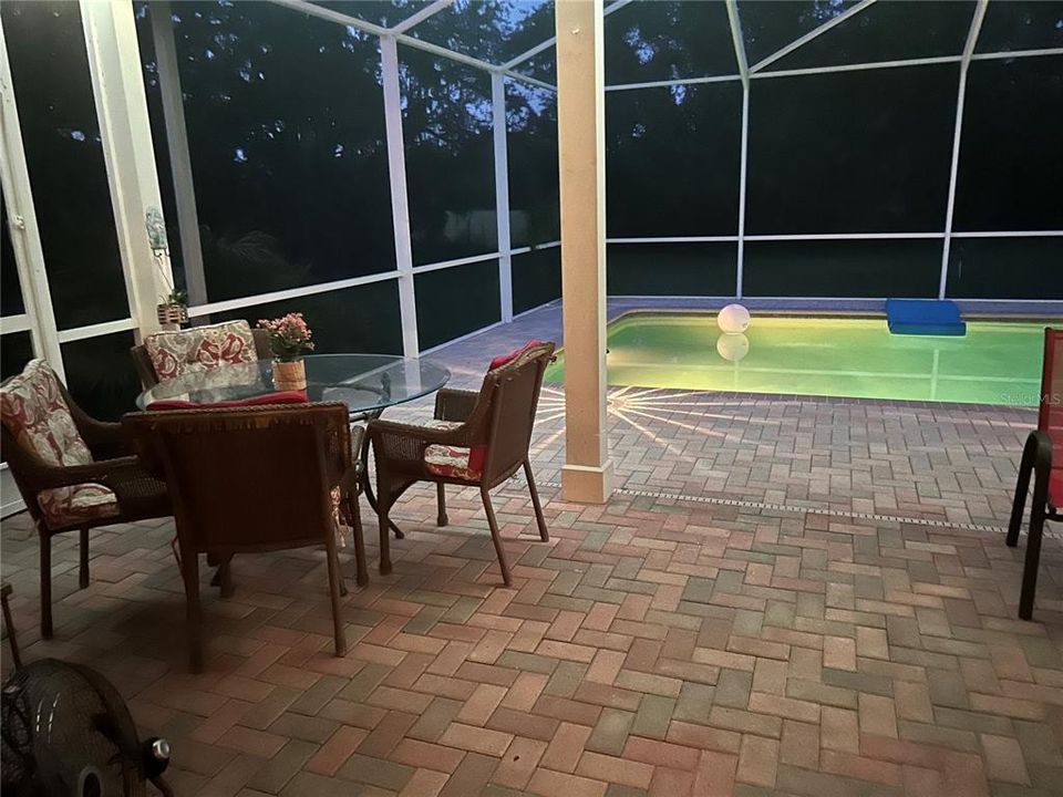 For Sale: $783,000 (4 beds, 3 baths, 2900 Square Feet)