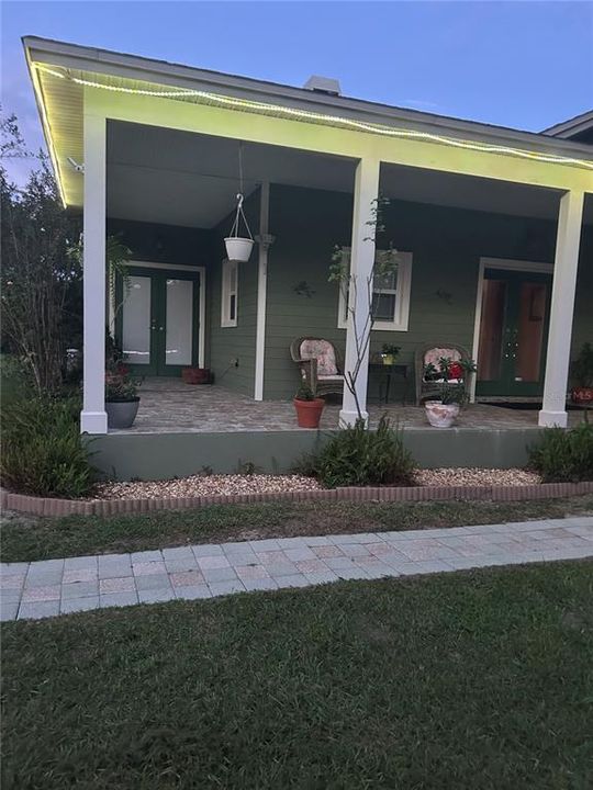 For Sale: $783,000 (4 beds, 3 baths, 2900 Square Feet)