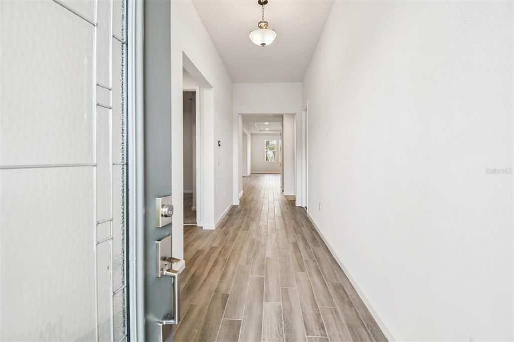 En Venta: $769,990 (5 camas, 4 baños, 3485 Pies cuadrados)