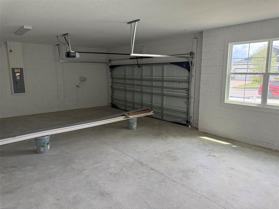 En Venta: $769,990 (5 camas, 4 baños, 3485 Pies cuadrados)