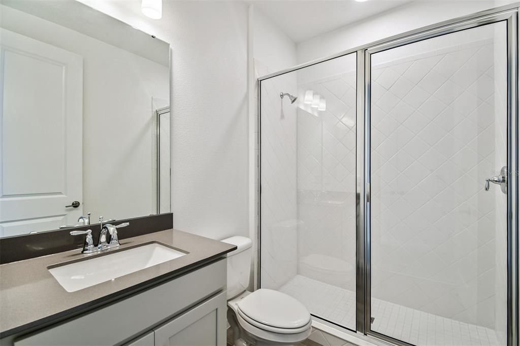 En Venta: $769,990 (5 camas, 4 baños, 3485 Pies cuadrados)