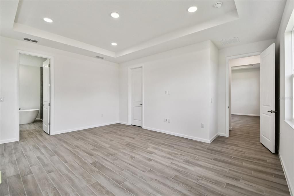 En Venta: $769,990 (5 camas, 4 baños, 3485 Pies cuadrados)