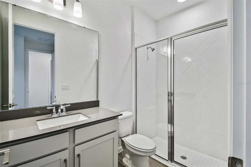 En Venta: $769,990 (5 camas, 4 baños, 3485 Pies cuadrados)