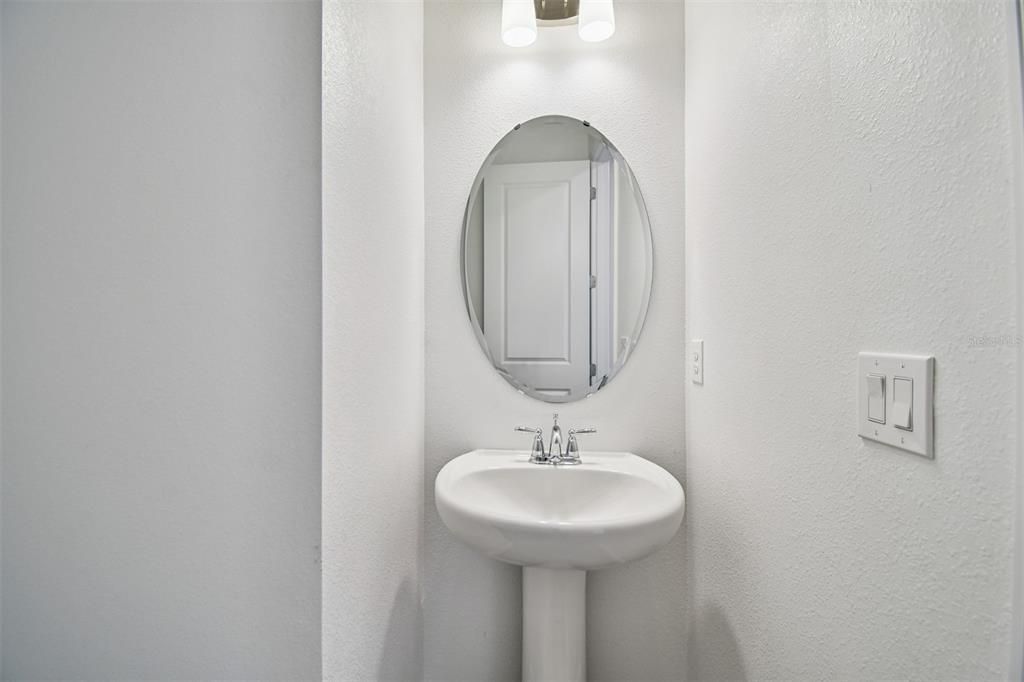 En Venta: $769,990 (5 camas, 4 baños, 3485 Pies cuadrados)