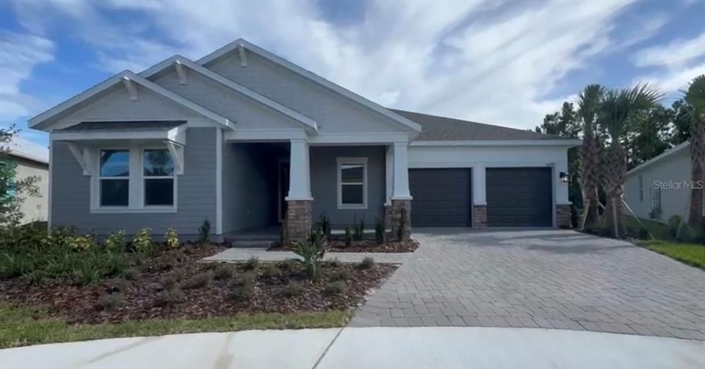 Vendido Recientemente: $883,656 (4 camas, 4 baños, 2837 Pies cuadrados)