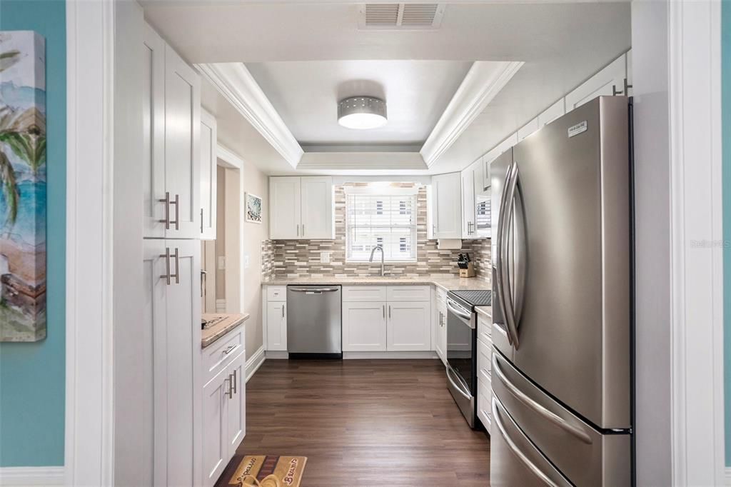 For Sale: $325,000 (2 beds, 2 baths, 1315 Square Feet)