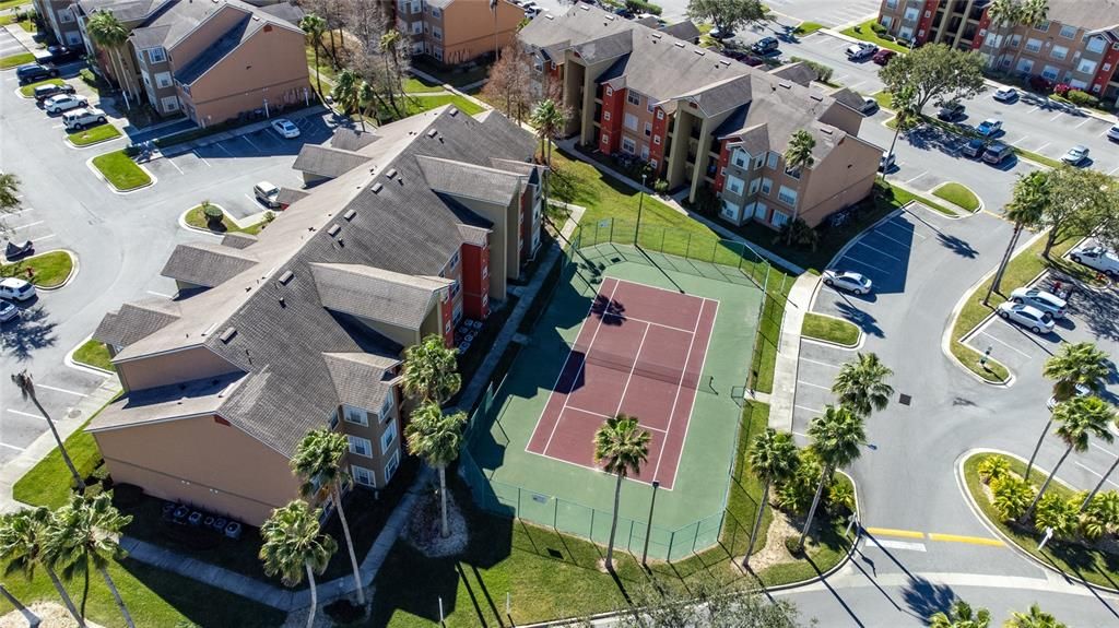 Active With Contract: $1,600 (2 beds, 2 baths, 1026 Square Feet)