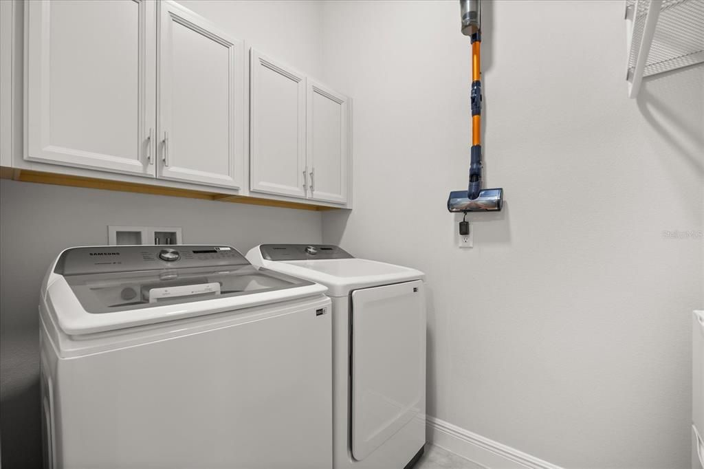 Active With Contract: $620,000 (5 beds, 3 baths, 2905 Square Feet)