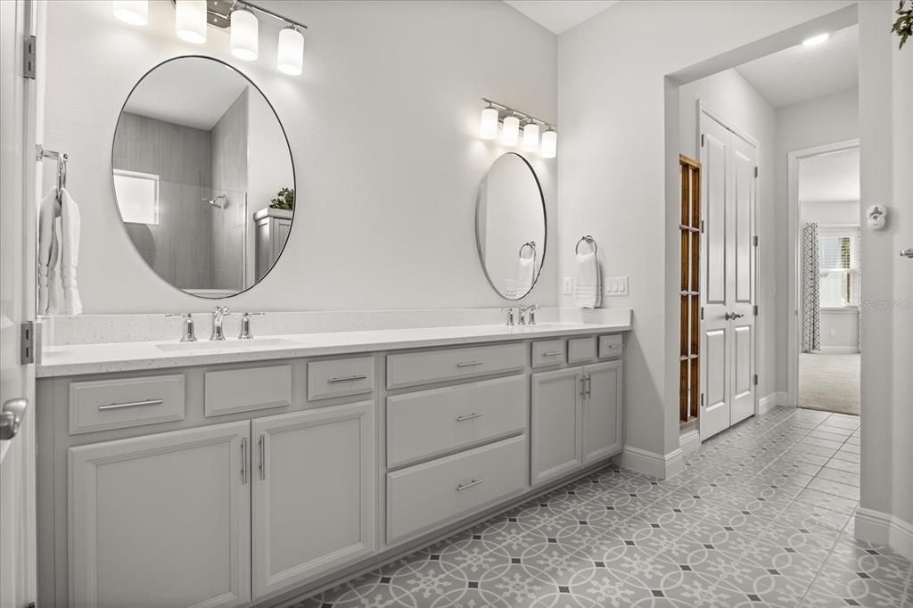 Active With Contract: $620,000 (5 beds, 3 baths, 2905 Square Feet)