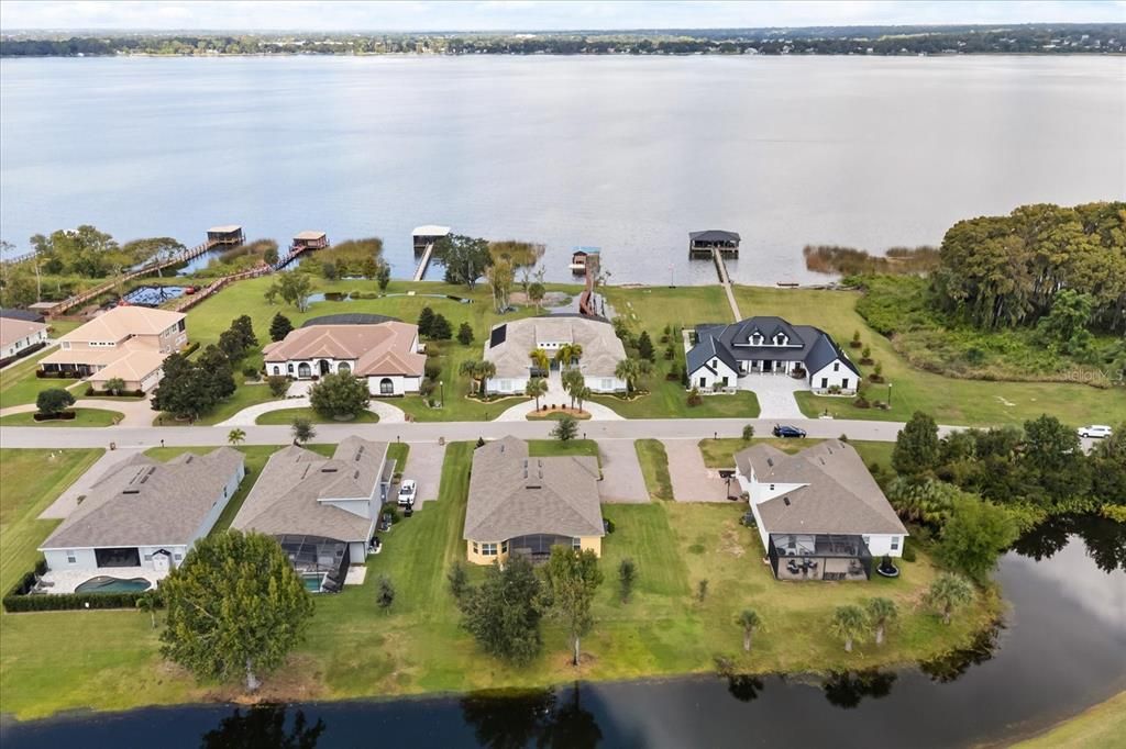 Active With Contract: $620,000 (5 beds, 3 baths, 2905 Square Feet)