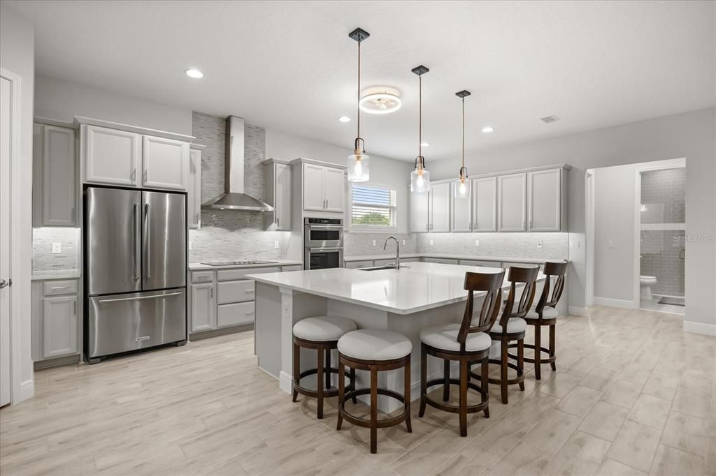 Active With Contract: $620,000 (5 beds, 3 baths, 2905 Square Feet)