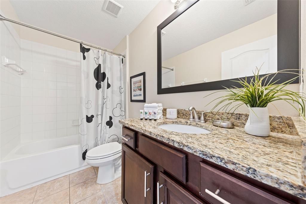 En Venta: $289,500 (3 camas, 2 baños, 1632 Pies cuadrados)