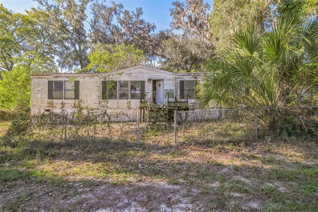 Active With Contract: $49,000 (4 beds, 2 baths, 1440 Square Feet)