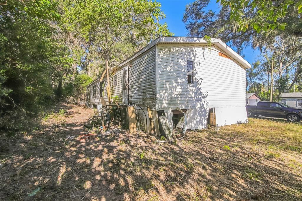 Active With Contract: $49,000 (4 beds, 2 baths, 1440 Square Feet)