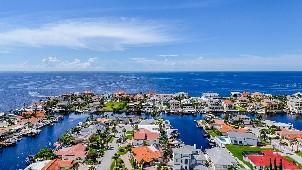 待售: $1,079,900 (5 贝兹, 3 浴室, 3000 平方英尺)