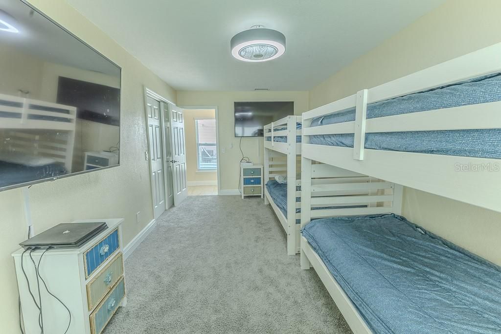 待售: $1,079,900 (5 贝兹, 3 浴室, 3000 平方英尺)