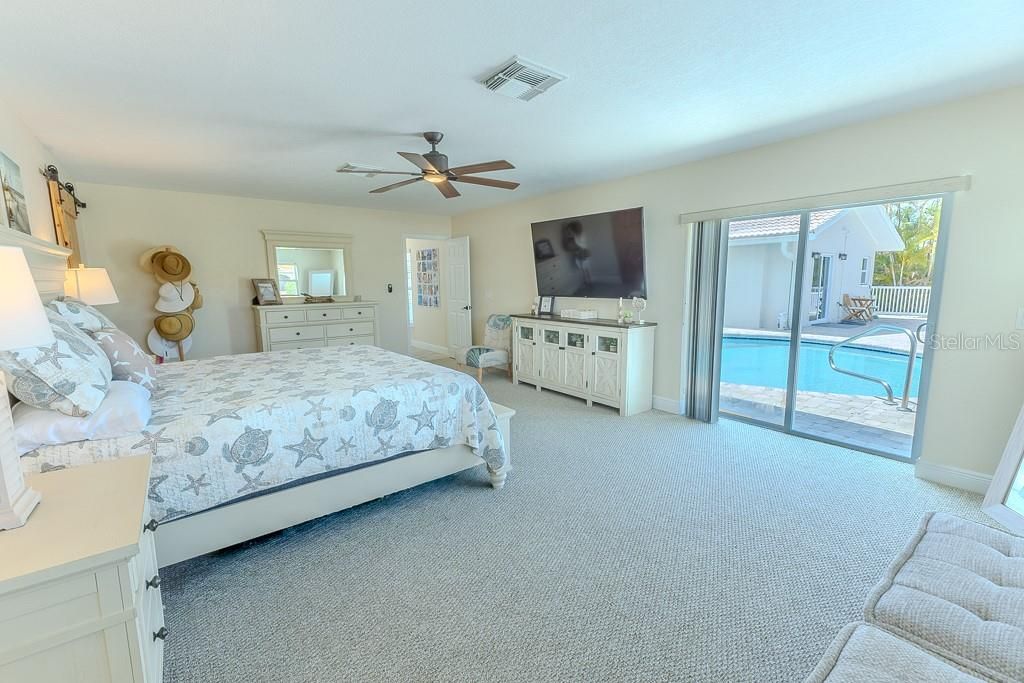 待售: $1,079,900 (5 贝兹, 3 浴室, 3000 平方英尺)