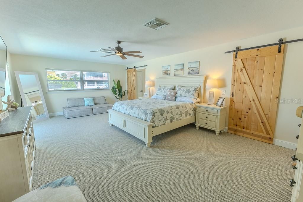 待售: $1,079,900 (5 贝兹, 3 浴室, 3000 平方英尺)