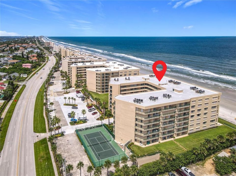 For Sale: $649,000 (3 beds, 3 baths, 2065 Square Feet)