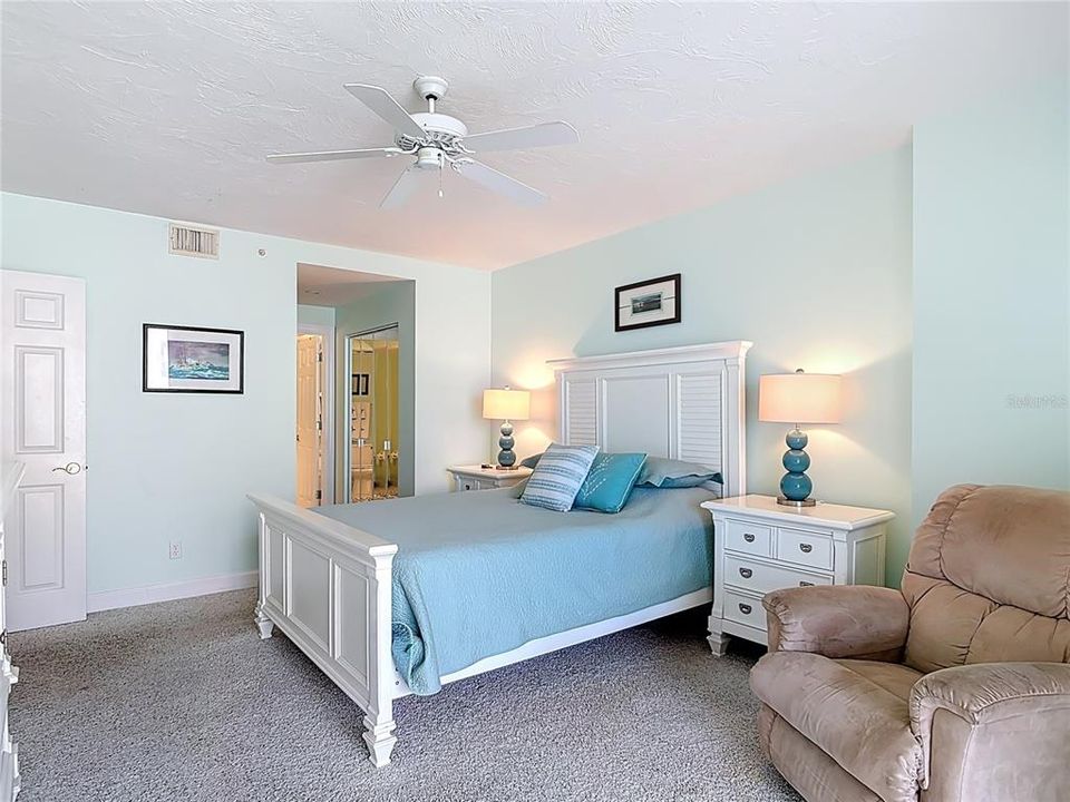 For Sale: $649,000 (3 beds, 3 baths, 2065 Square Feet)