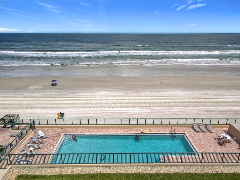 For Sale: $649,000 (3 beds, 3 baths, 2065 Square Feet)