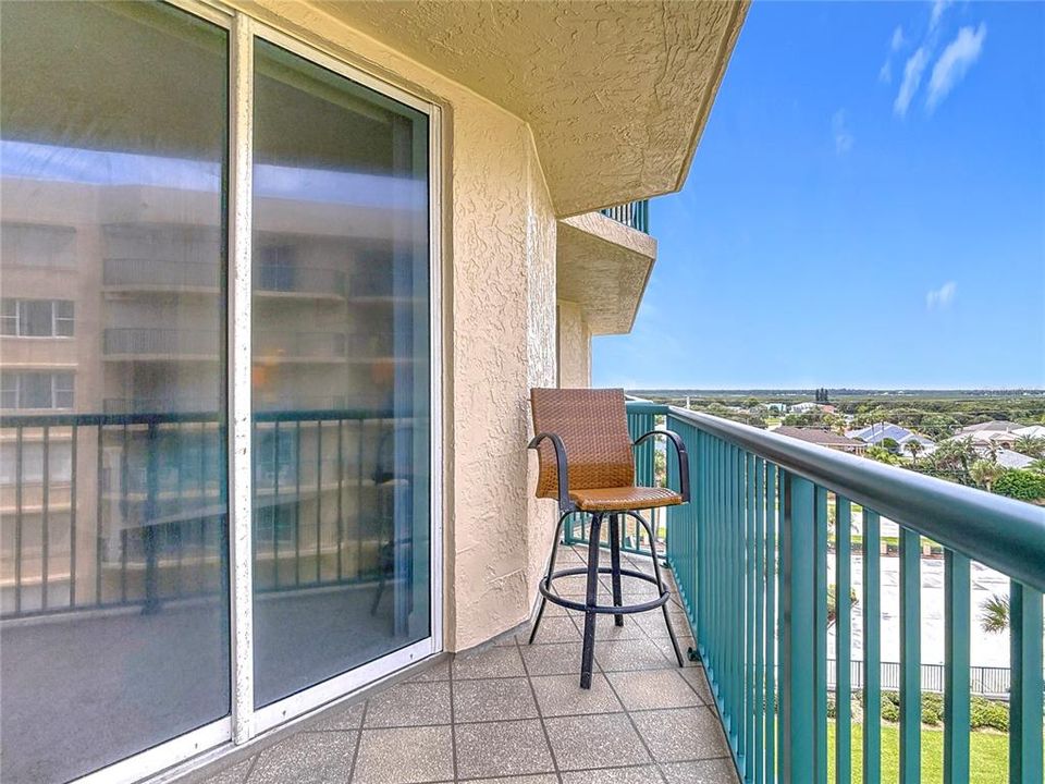 For Sale: $649,000 (3 beds, 3 baths, 2065 Square Feet)