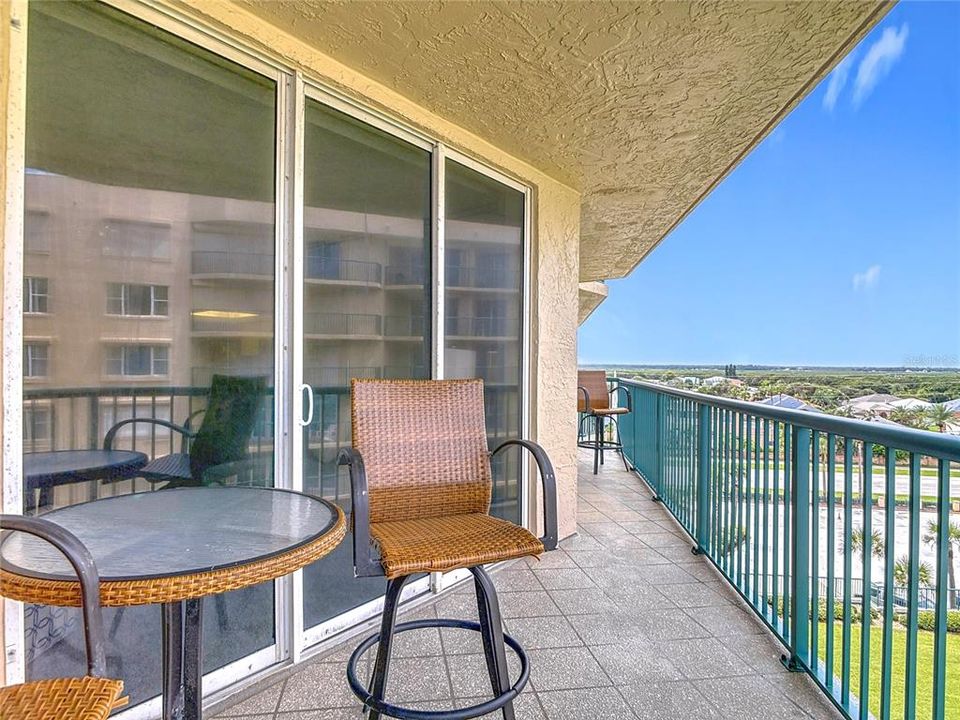 For Sale: $649,000 (3 beds, 3 baths, 2065 Square Feet)