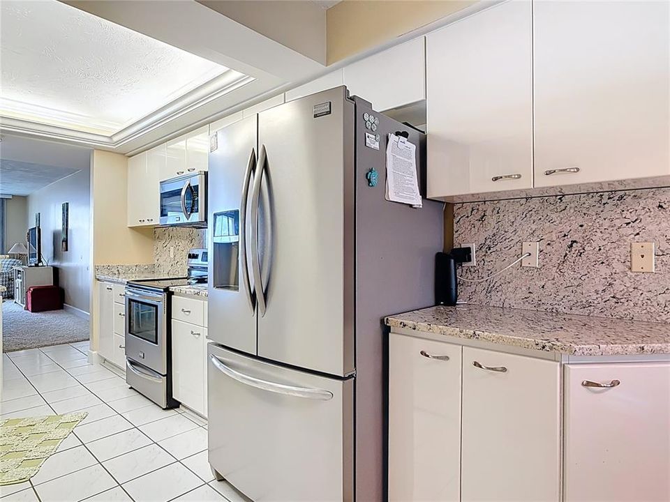 For Sale: $649,000 (3 beds, 3 baths, 2065 Square Feet)