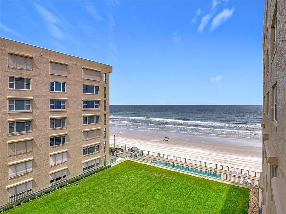 For Sale: $649,000 (3 beds, 3 baths, 2065 Square Feet)