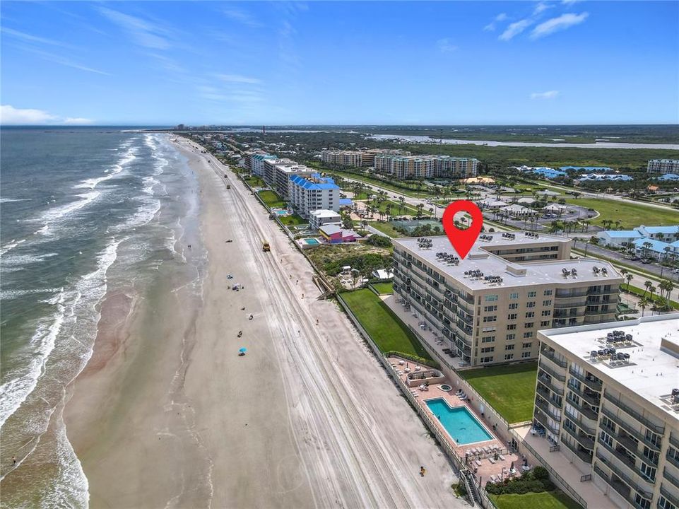 For Sale: $649,000 (3 beds, 3 baths, 2065 Square Feet)