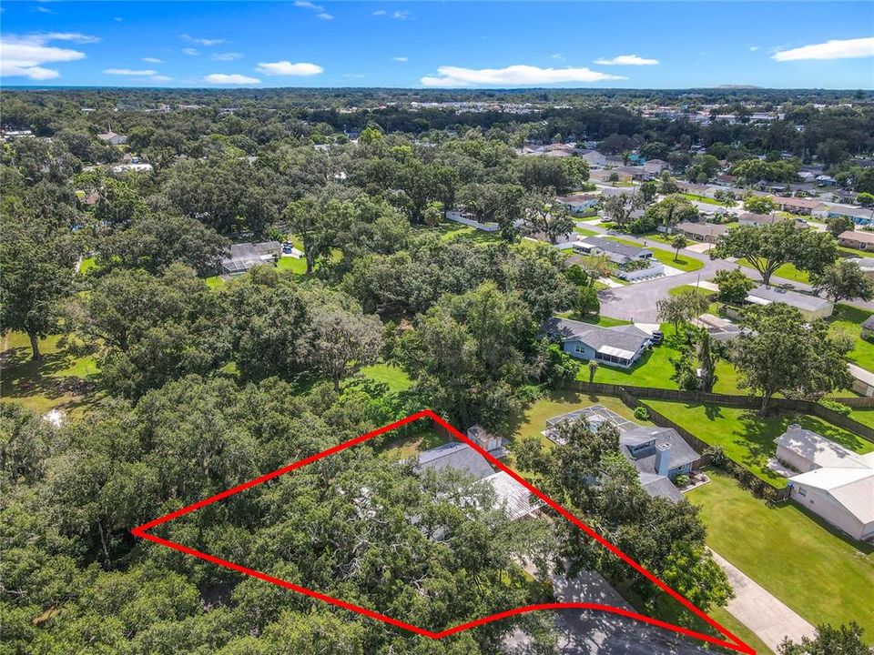 Active With Contract: $325,000 (3 beds, 2 baths, 1744 Square Feet)