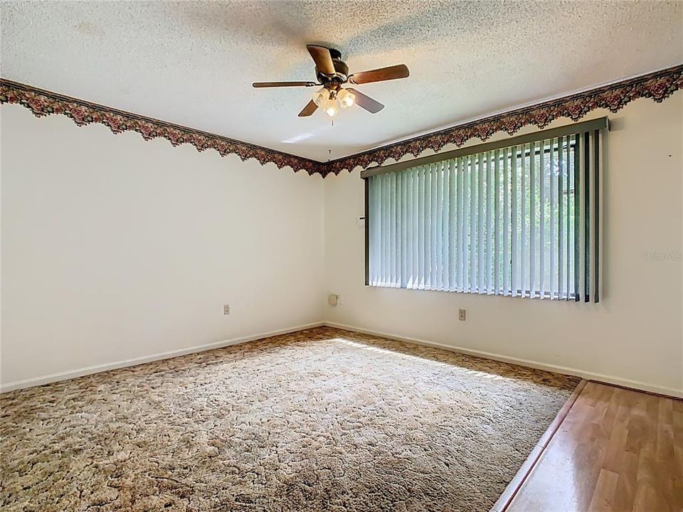 Active With Contract: $325,000 (3 beds, 2 baths, 1744 Square Feet)