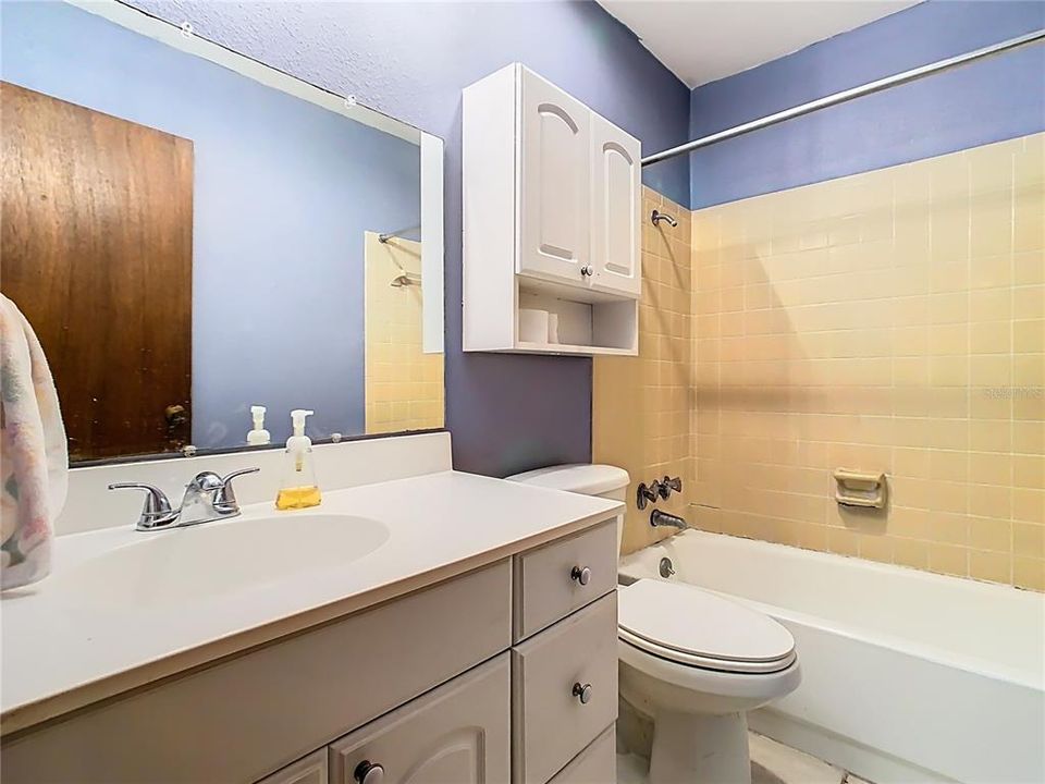 Active With Contract: $325,000 (3 beds, 2 baths, 1744 Square Feet)