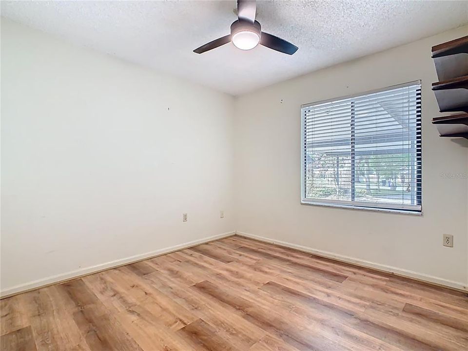 Active With Contract: $325,000 (3 beds, 2 baths, 1744 Square Feet)