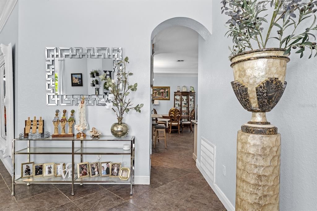 For Sale: $899,000 (5 beds, 3 baths, 4290 Square Feet)