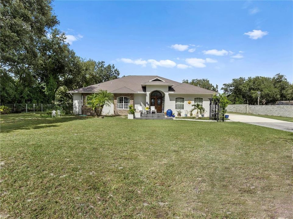 For Sale: $899,000 (5 beds, 3 baths, 4290 Square Feet)