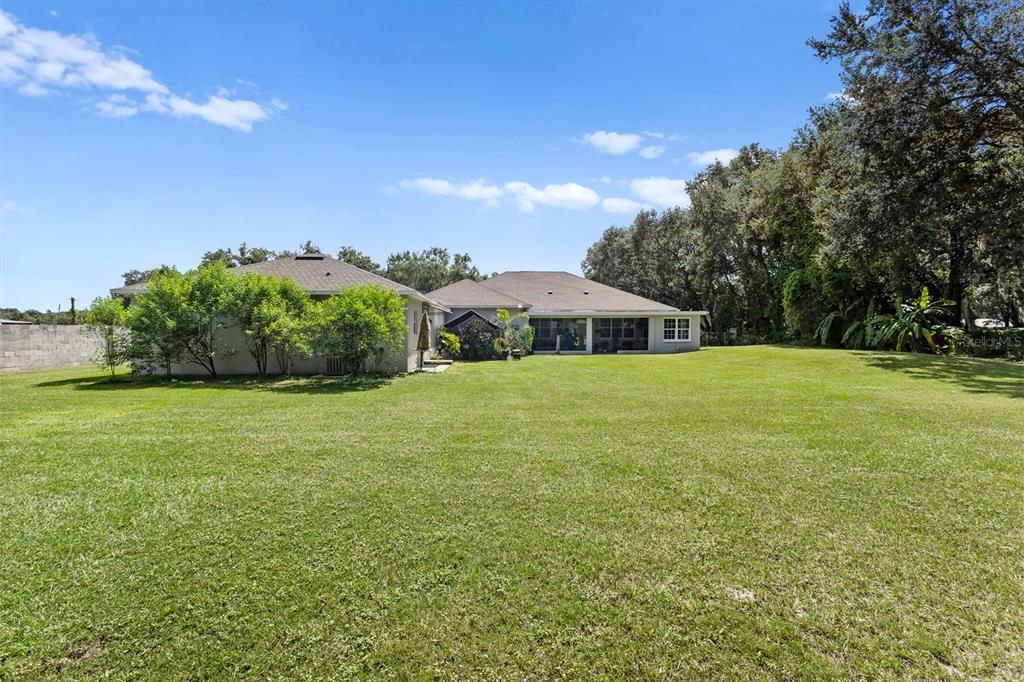 For Sale: $899,000 (5 beds, 3 baths, 4290 Square Feet)