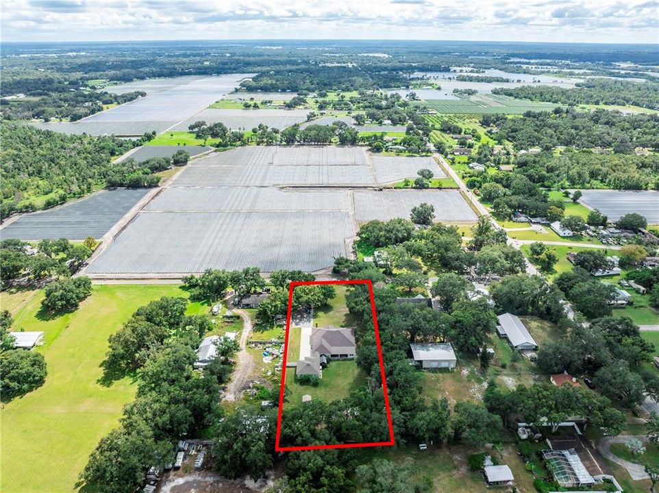 For Sale: $899,000 (5 beds, 3 baths, 4290 Square Feet)