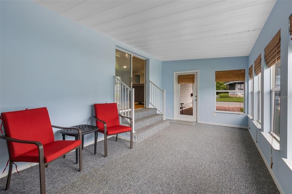 For Sale: $119,000 (2 beds, 1 baths, 1004 Square Feet)