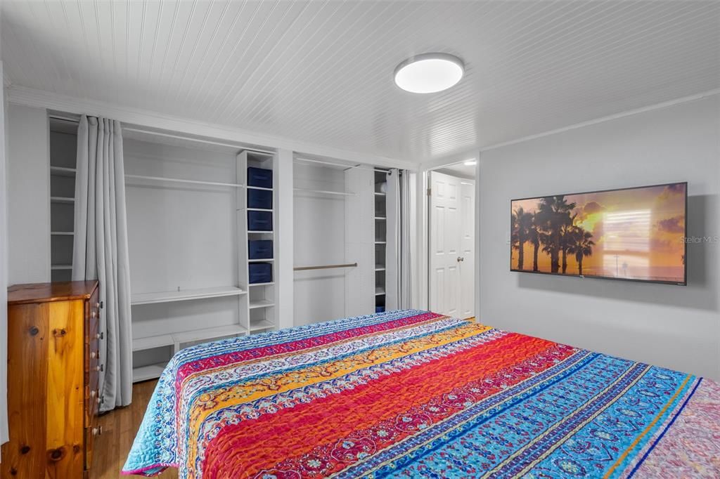 For Sale: $119,000 (2 beds, 1 baths, 1004 Square Feet)