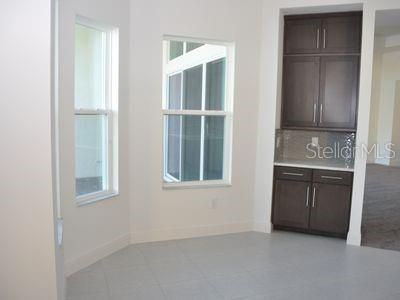 En Venta: $915,000 (4 camas, 4 baños, 3673 Pies cuadrados)