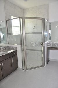 En Venta: $915,000 (4 camas, 4 baños, 3673 Pies cuadrados)