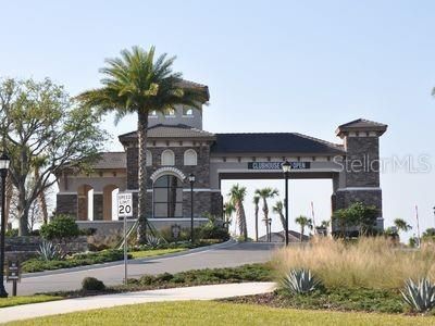 En Venta: $915,000 (4 camas, 4 baños, 3673 Pies cuadrados)