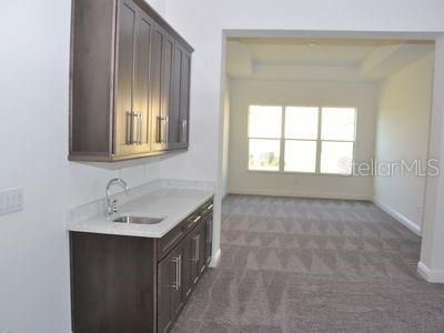 En Venta: $915,000 (4 camas, 4 baños, 3673 Pies cuadrados)