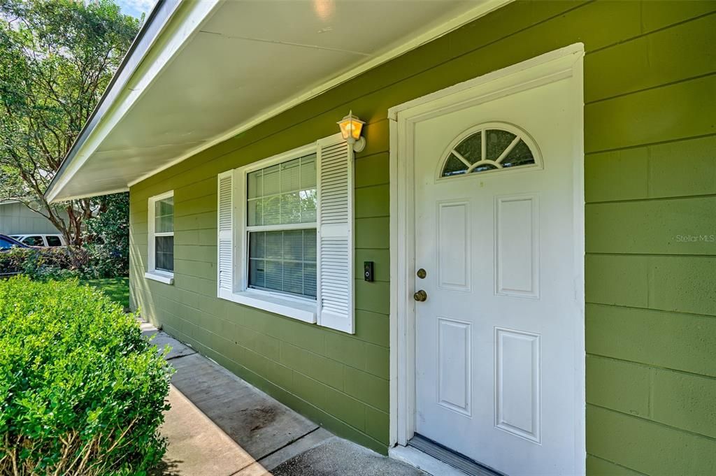 待售: $215,000 (3 贝兹, 1 浴室, 1200 平方英尺)