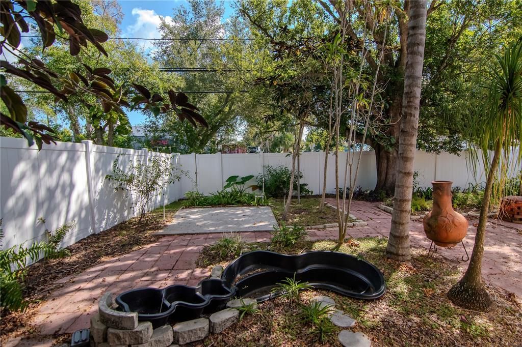 Active With Contract: $274,999 (3 beds, 2 baths, 1248 Square Feet)