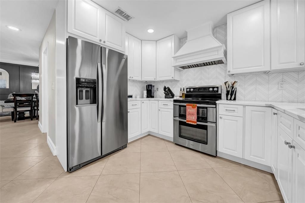 For Sale: $840,000 (3 beds, 2 baths, 2184 Square Feet)