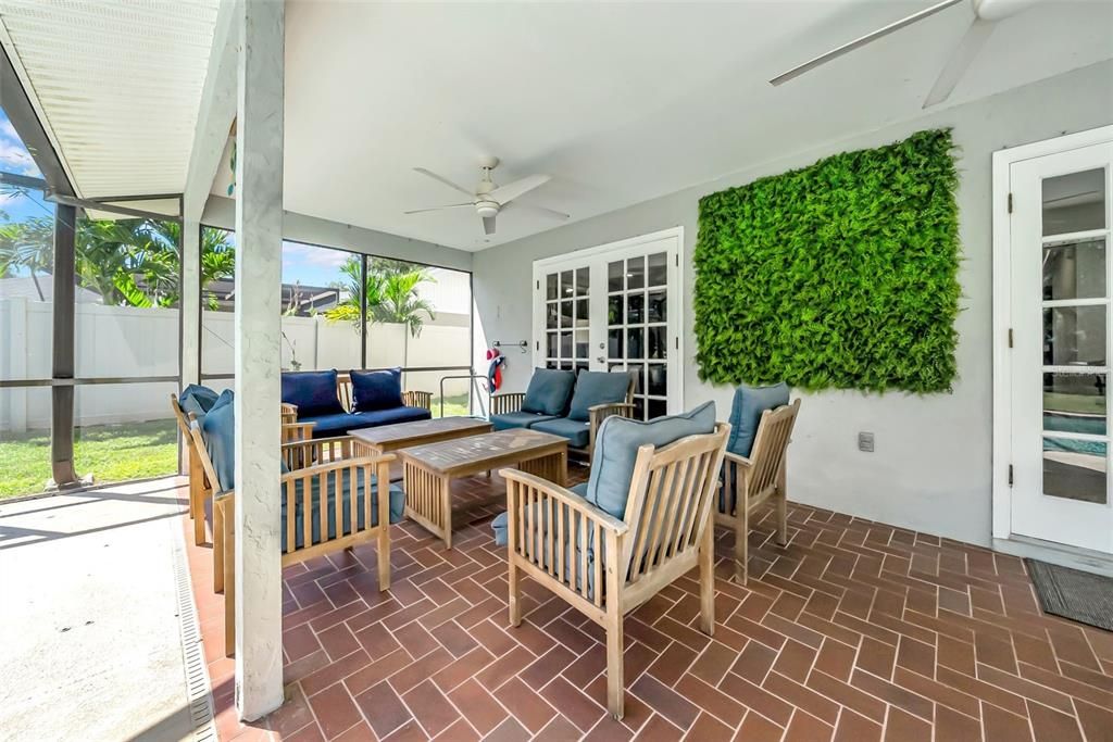 For Sale: $840,000 (3 beds, 2 baths, 2184 Square Feet)